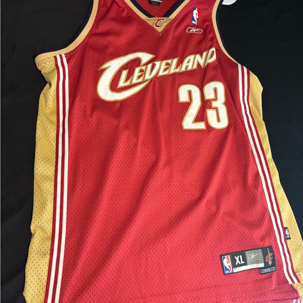 MINT Reebok LEBRON JAMES Red and Gold Basketball Jersey XL